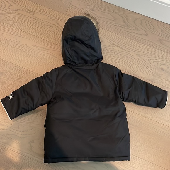 GAP size 18-24 black winter jacket - Picture 3 of 4